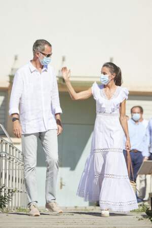 Le roi Felipe VI d'Espagne et la reine Letizia se sont rendus à la Nécropole punique de Puig des Molins à Ibiza le 17 août 2020.