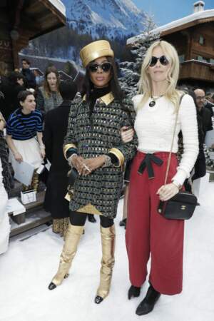 Naomi Campbell et Claudia Schiffer : les Supermodels des années 90 se retrouvent chez Chanel le 5 mars 2019.