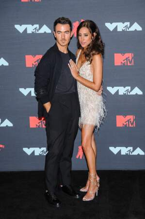 Kevin Jonas et sa femme Danielle Jonas à la remise de prix de la cérémonie des MTV Video Music Awards (MTV VMA's) à Newark dans le New Jersey