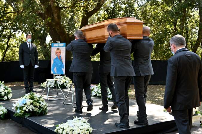 Le convoi funéraire d'Annie Cordy le 12 septembre 2020