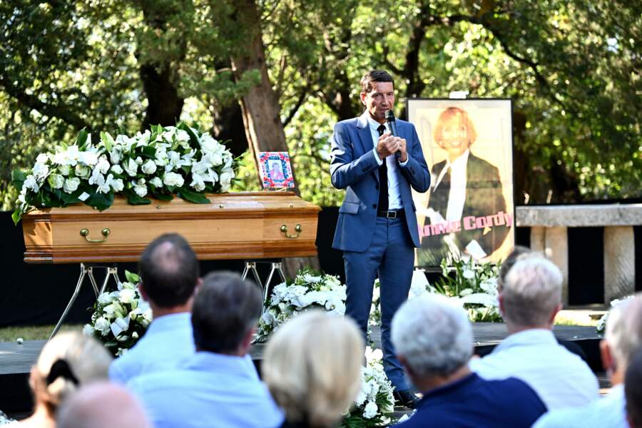 Le maire de Cannes, David Lisnard, aux obsèques d'Annie Cordy le 12 septembre 2020