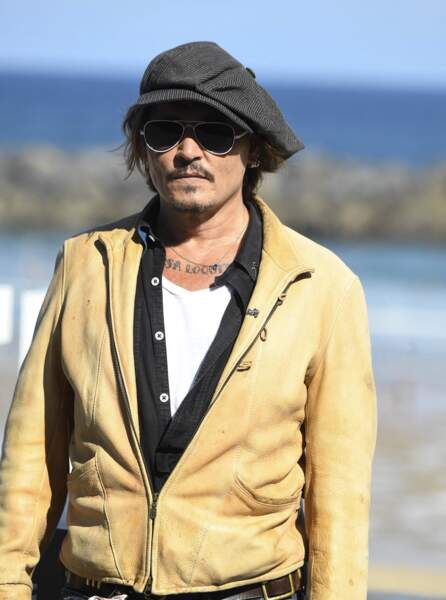 En Espagne, Johnny Depp a pris la pose devant les photographes
