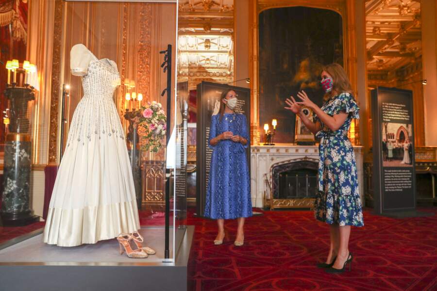 La robe portée par la princesse Beatrice d'York le jour de son mariage est exposée dans une salle ouverte au public, au sein du château de Windsor