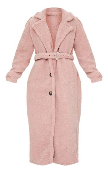 Manteau oversized vieux rose, 98€, Pretty Little Thing
