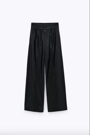 Pantalon large en cuir synthétique à taille haute élastique, 39€95, Zara.com