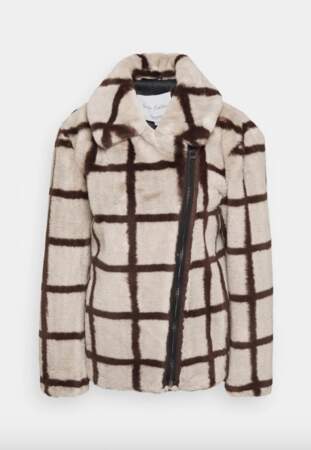 Manteau en fausse fourrure, 189,95€, Oakwood sur Zalando 