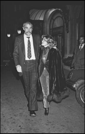 Sean Connery et sa femme Micheline Roquebrune en 1975, cinq ans après leur rencontre
