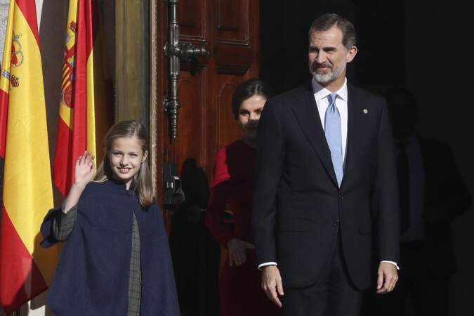 La princesse Leonor et le roi Felipe VI d'Espagne lors de la cérémonie de commémoration du quarantième anniversaire de la constitution espagnole au parlement, à Madrid, le 6 décembre 2018.