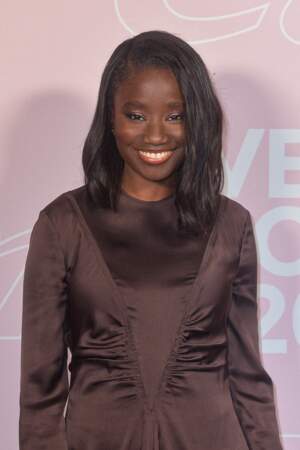 L'actrice Karidja Touré et sa coupe mi-longue lors photocall du défilé Etam Live Show 2020