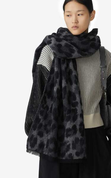 Écharpe en laine ‘Leopard' - Kenzo, 160€