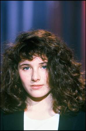 Elsa Lunghini lors d'un passage télévisé en 1987. 