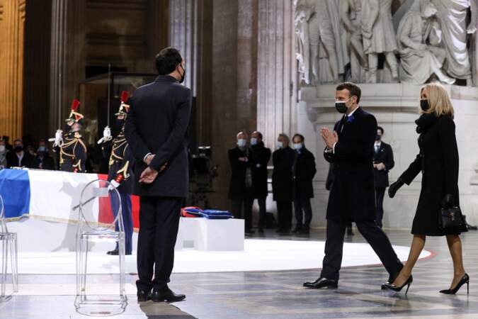 Le président de la République Emmanuel Macron, accompagné de la première dame Brigitte Macron, a présidé la cérémonie de panthéonisation de Maurice Genevoix, le 11 novembre 2020