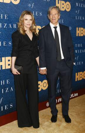 Michelle Pfeiffer et son époux, David E.Kelley, à la première du film ''The Wizard of Lies' à New York, le 11 mai 2017.