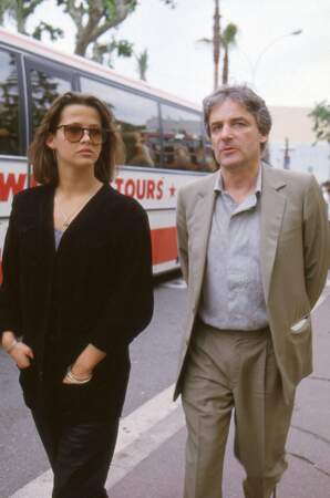 Sophie Marceau et Andrzej Zulawski dans les rues de Cannes en 1987.