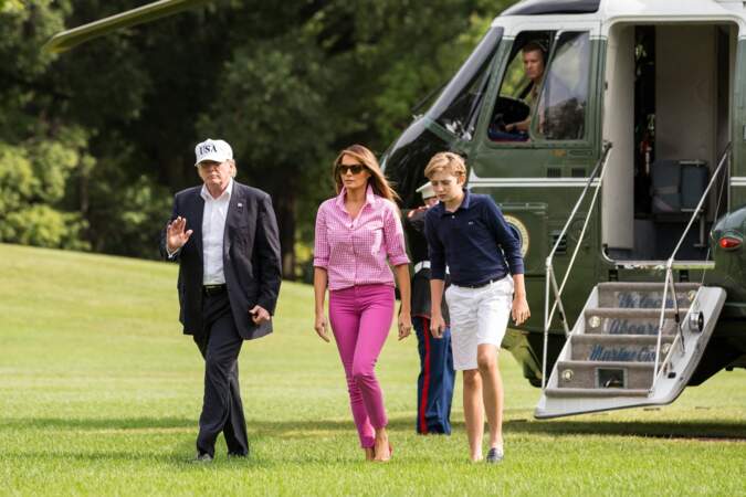 La famille Trump quitte l'hélicoptère Marine One à leur arrivée à la Maison Blanche, Washington le 27 aout 2017.