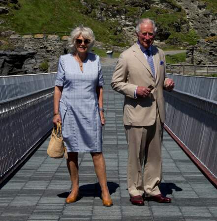 Le prince Charles et son épouse Camilla Parker Bowles, toujours inséparables, jouent les touristes en juillet 2020
