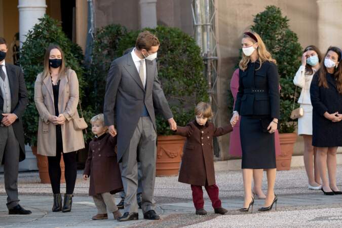 Pierre Casiraghi, sa femme Beatrice Borromeo et leurs enfants lors de la Fête Nationale de la principauté de Monaco, le 19 novembre 2020