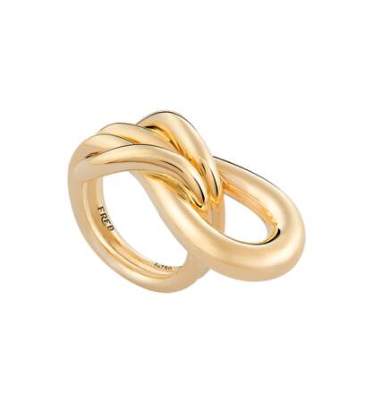 Bague "Chance Infinie" en or jaune, 6 900 €, Fred x Annelise Michelson.