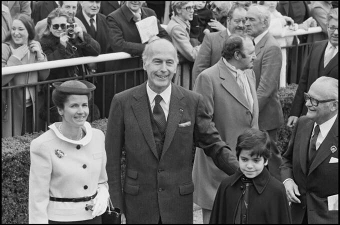 Valéry Giscard d'Estaing et sa femme Anne-Aymone au Grand Prix de l'Arc de Triomphe en 1980.