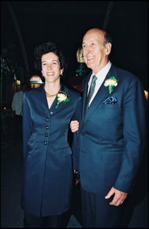 Valéry Giscard d'Estaing tout sourire avec sa fille Jacinte, au Jumping de Bercy en 1997.