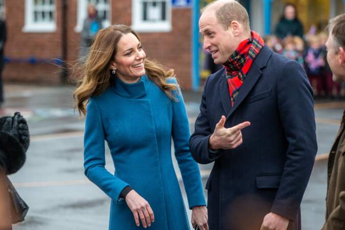 Le prince William et Kate Middleton rencontrent le personnel et les élèves lors d'une visite à la Holy Trinity Church of England First School à Berwick upon Tweed le deuxième jour d'une tournée de trois jours à travers le pays, le 7 décembre 2020