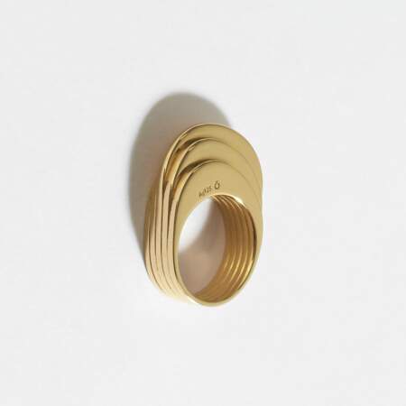 ) Bague 5 anneaux en vermeil et or, Okan Studio, 380 €.
