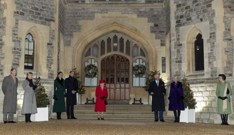 Kate Middleton et le prince William étaient aussi aux côtés du prince Charles, de Camilla Parker Bowles, de Sophie de Wessex et du prince Edward