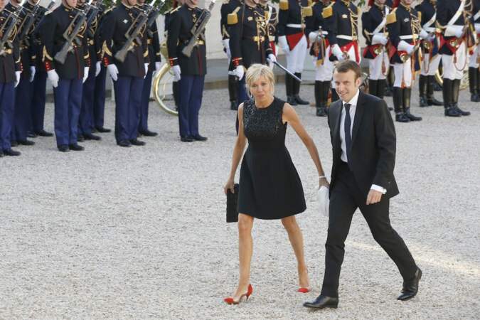 La première fois qu'Emmanuel Macron est apparu en couple, c'était en 2015 à l'occasion d'un diner offert aux souverains espagnols