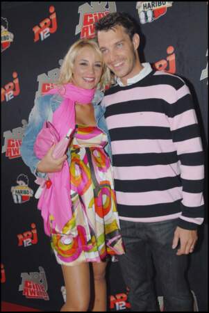 Elodie Gossuin enceinte de son mari Bertrand Lacherie aux NRJ Cine Awards au Grand Rex en 2007.