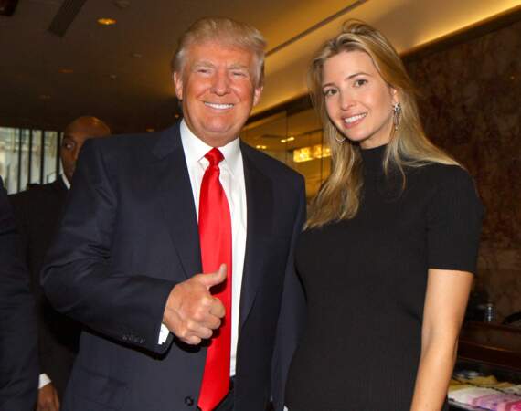 Ivanka Trump et son père, Donald, à l'occasion du lancement du site web fundanything.com, en mai 2013.  