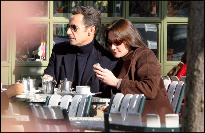 Nicolas Sarkozy et Carla Bruni en amoureux au Pavillon de La Lanterne.