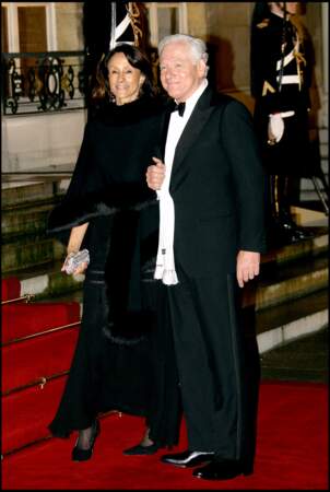 Depuis, Maurizio Remmert et sa femme, Marcia de Luca, ont été adoptés par le clan Bruni-Sarkozy