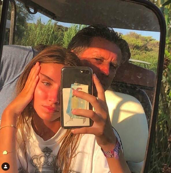 Vittoria de Savoie et son père Emmanuel-Philibert de Savoie pour un tendre selfie en octobre 2019.