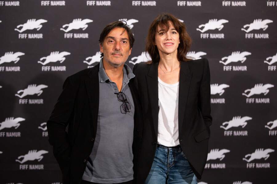 Yvan Attal et Charlotte Gainsbourg lors du photocall de "Mon chien stupide", à Namur, le 1er octobre 2019.