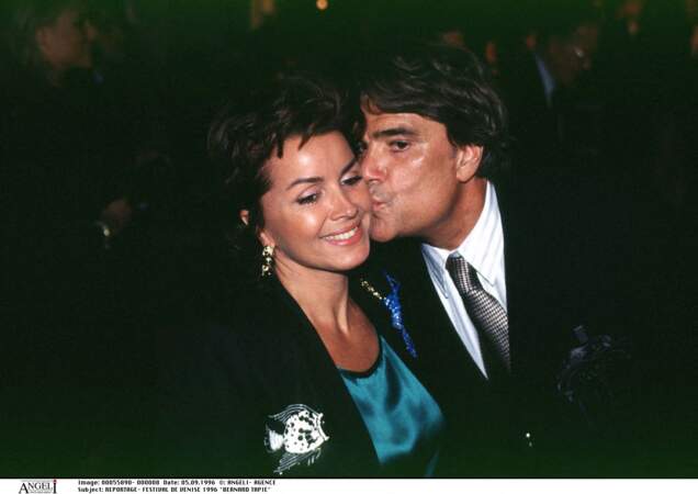 Bernard Tapie avec son épouse, Dominique, en 1996, au festival de Venise. 