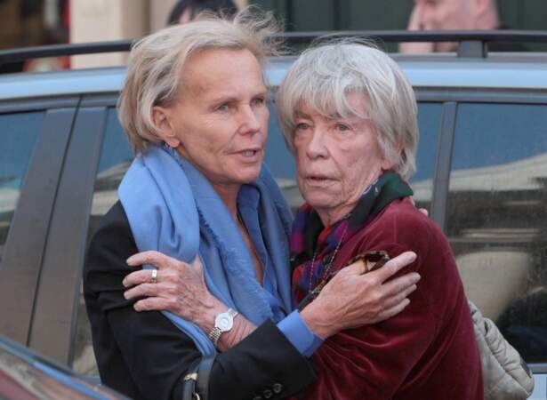 Evelyne Pisier, ici avec Christine Ockrent à l'hommage à sa soeur Marie-France Pisier en 2011, a choisi de prendre le parti de son mari, Olivier Duhamel et n'a pas soutenu ses enfants.