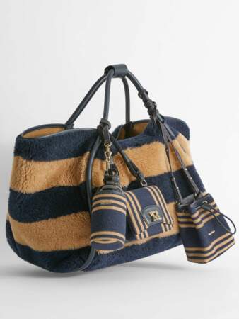 Grand sac cabas fourre-tout en alpaga, laine et soie effet fourrure à rayures bicolores, 915€, Max Mara