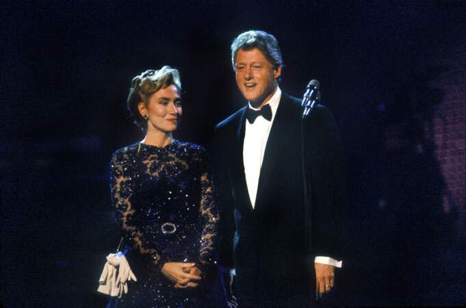 Hillary et Bill Clinton, lors de leur premier bal d'investiture, le 20 janvier 1993. 