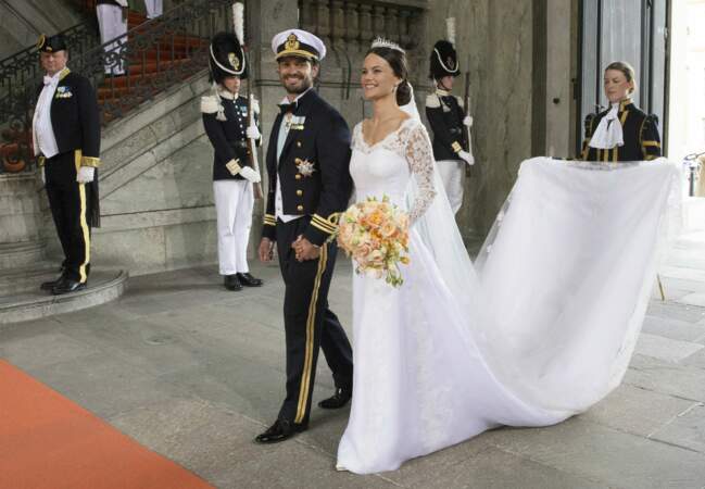 Samedi après-midi, l'ex-mannequin Sofia Hellqvist a épousé Carl-Philip de Suède