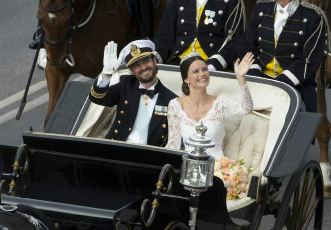 Carl-Philip et Sofia de Suede se sont mariés samedi en présence de nombre de têtes couronnées