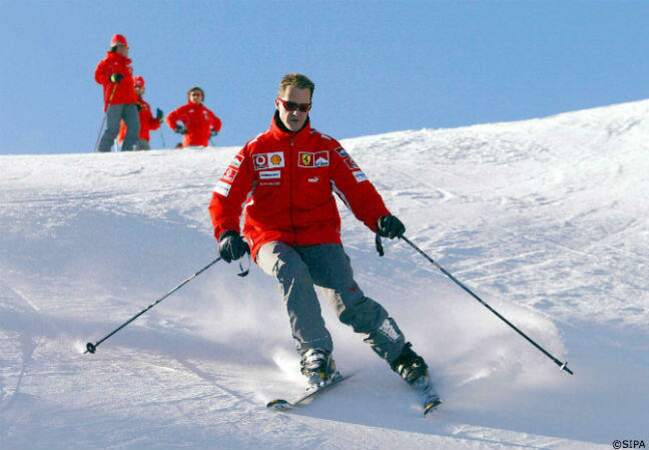En décembre dernier, il connait un dramatique accident de ski à Méribel