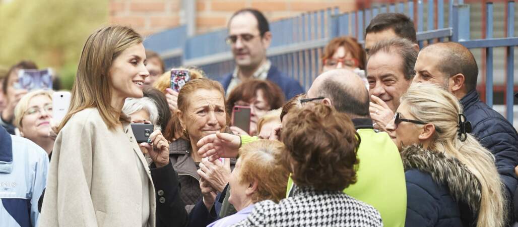 Bain de foule pour Letizia d'Espagne