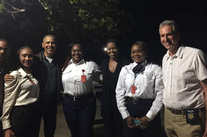 Barack et Michelle Obama à l'aéroport de Terrance B Lettsome de Tortola
