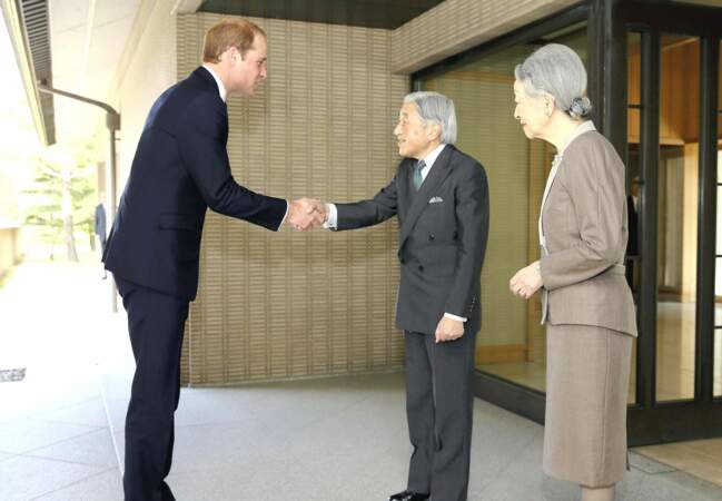 Le prince William a été accueilli par l’empereur Akihito et l’impératrice Michiko