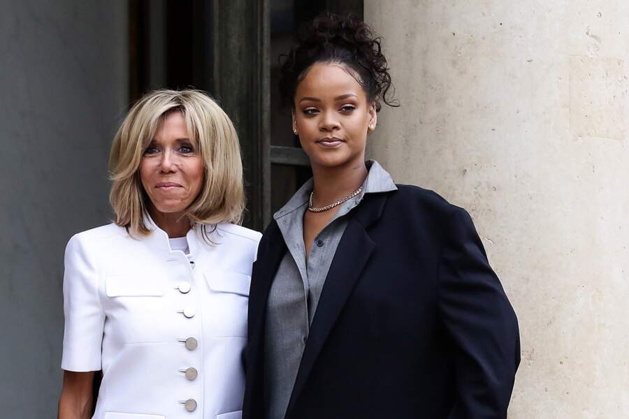 Brigitte Macron et Rihanna sur le perron de l'Elysée