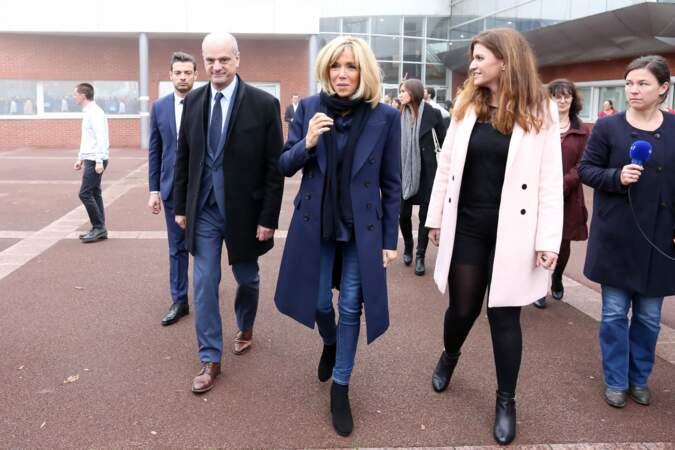 Brigitte Macron s'entend également très bien avec Marlène Schiappa, ancienne secrétaire d'Etat chargée de l'Egalité des femmes et des hommes, récemment promue au ministère de l'Intérieur.