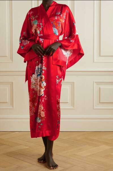 
Kimono en satin de soie à imprimé fleuri et à ceinture, 1 089€, Meng sur Net à Porter - 15% au paiement