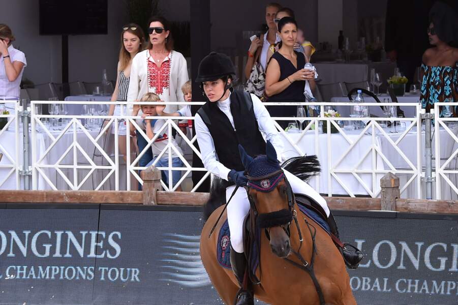 Attentive à sa fille, Charlotte (ici à cheval), Caroline de Monaco suit ses compétitions de près, comme lors du 22ème jumping international de Monte-Carlo et Longines Global Champions Tour, le 23 juin 2017. 