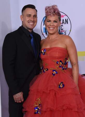 Pink et son mari Carey Hart à la soirée American Music awards 2017 au théâtre Microsoft à Los Angeles, le 19 novembre 2017