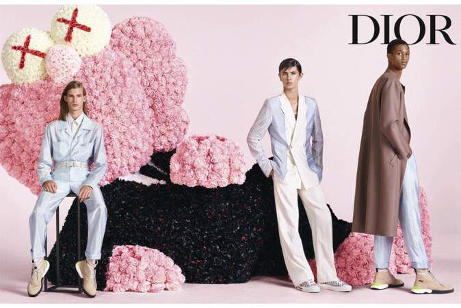 Proche de la maison Dior, dont il illustrait une campagne en octobre 2018,  Nikolai de Danemark a également prêté son physique racé et romantique à la maison Burberry.